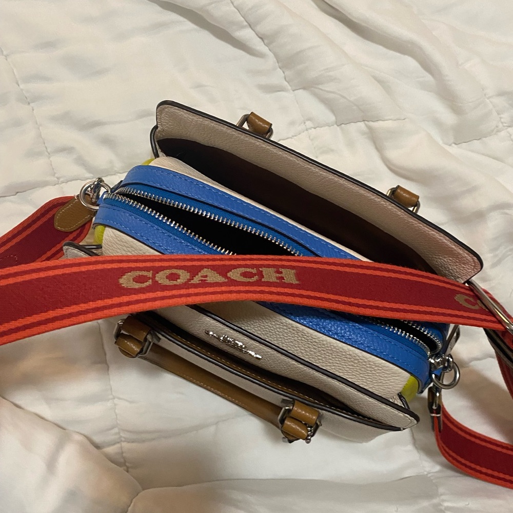 Color block Coach bag with canvas strap